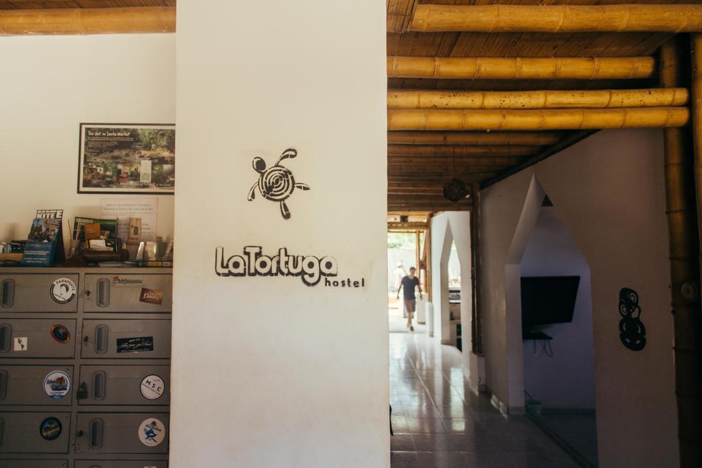 La Tortuga Hostel Taganga Exterior foto
